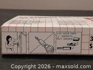 MaxSold Auction: Screwdriver bit set - Hamilton (Ontario, Canada) SELLER MANAGED Estate Sale Online Auction -  Glendale Avenue South