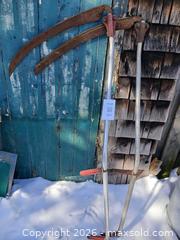 MaxSold Auction: Scythes - Hamilton (Ontario, Canada) SELLER MANAGED Estate Sale Online Auction -  Glendale Avenue South