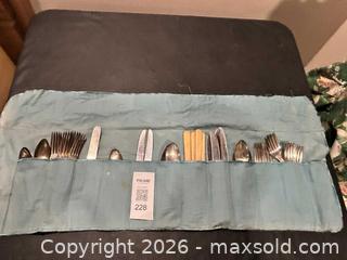 MaxSold Auction: Silver plate flatware - Hamilton (Ontario, Canada) SELLER MANAGED Estate Sale Online Auction -  Glendale Avenue South