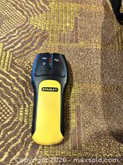 MaxSold Auction: Studfinders - Hamilton (Ontario, Canada) SELLER MANAGED Estate Sale Online Auction -  Glendale Avenue South