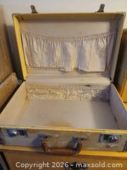 MaxSold Auction: Stylish Accessories  - Hamilton (Ontario, Canada) SELLER MANAGED Estate Sale Online Auction -  Glendale Avenue South