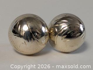 MaxSold Auction: Sterling Silver Etched Ball Earrings  - Kingston (Ontario, Canada) SELLER MANAGED Downsizing Online Auction - Woodbine Road