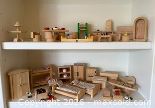 MaxSold Auction: HUGE Vintage Wooden Dollhouse Furniture - Saratoga (California, USA) SELLER MANAGED Estate Sale Online Auction - Allendale Avenue