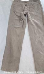 MaxSold Auction: Like New- Men's Denver Hayes Jeans - Kingston (Ontario, Canada) SELLER MANAGED Downsizing Online Auction - Morenz Crescent