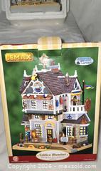 MaxSold Auction: NEW- CHRISTMAS VILLAGE HOUSE #1 - Kingston (Ontario, Canada) SELLER MANAGED Downsizing Online Auction - Morenz Crescent