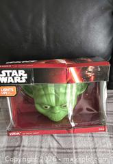 MaxSold Auction: New- STAR WARS "YODA" Face Wall Light - Kingston (Ontario, Canada) SELLER MANAGED Downsizing Online Auction - Morenz Crescent