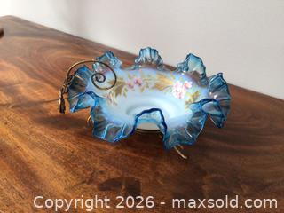 MaxSold Auction: Antique French Opaline Candy Dish  - Aurora (Ontario, Canada) PARTNER MANAGED Downsizing Online Auction - Murray Drive