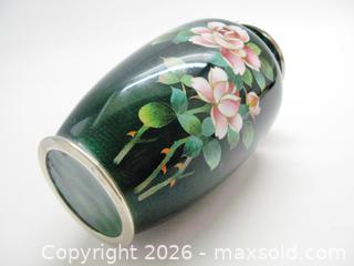MaxSold Auction: Japanese Enamelled Vase With Roses  - Aurora (Ontario, Canada) PARTNER MANAGED Downsizing Online Auction - Murray Drive