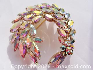 MaxSold Auction: Signed Sherman Aurora Borealis Brooch - Aurora (Ontario, Canada) PARTNER MANAGED Downsizing Online Auction - Murray Drive