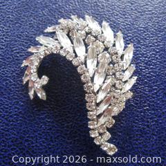 MaxSold Auction: Signed Sherman Curved Leaf Brooch - Aurora (Ontario, Canada) PARTNER MANAGED Downsizing Online Auction - Murray Drive