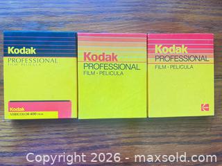 MaxSold Auction: Kodak 4x5 Sheet Film--Unopened - Toronto (Ontario, Canada) SELLER MANAGED Downsizing Online Auction -  Bathurst Street (CONDO)