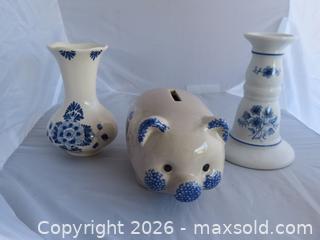 MaxSold Auction: 3 lot of Blue & White pieces - San Bruno (California, USA) SELLER MANAGED Downsizing Online Auction - 2nd Avenue