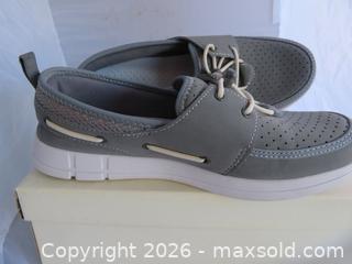 MaxSold Auction: Women's Speedo Deck shoes, sz 8, brand new.  - San Bruno (California, USA) SELLER MANAGED Downsizing Online Auction - 2nd Avenue