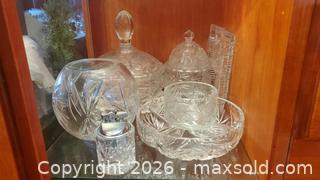 MaxSold Auction: Assorted Pinwheel Cut Glass / Lead Crystal Lot, 9 Pieces (1C) - Ottawa (Ontario, Canada) SELLER MANAGED Downsizing Online Auction - Sarsfield Road