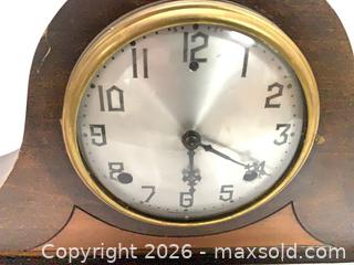 MaxSold Auction: Solid Wood Mantel Clock with Metal Dial, Key-Wind Movement - Ottawa (Ontario, Canada) SELLER MANAGED Downsizing Online Auction - Sarsfield Road