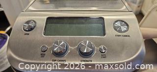 MaxSold Auction: Breville BDC650 Drip Coffee Maker, Stainless Steel B - Whitchurch-Stouffville (Ontario, Canada) Downsizing Online Auction - Grayfield Drive