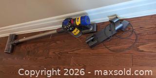 MaxSold Auction: Dyson V8 Animal (SV10) Cordless Stick Vacuum B - Whitchurch-Stouffville (Ontario, Canada) Downsizing Online Auction - Grayfield Drive