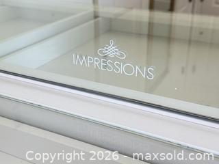 MaxSold Auction: Lighted Hollywood-Style Vanity with Stool and Glass Top - Whitchurch-Stouffville (Ontario, Canada) Downsizing Online Auction - Grayfield Drive