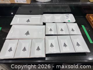 MaxSold Auction: Porcelain Serving Platters & Trays, Christmas Tree Motif B - Whitchurch-Stouffville (Ontario, Canada) Downsizing Online Auction - Grayfield Drive