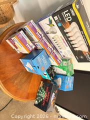 MaxSold Auction: Assorted LED Light Bulbs Multi-Pack — Medium/E26 Base - San Diego (California, USA) SELLER MANAGED Reseller Online Auction - Miramar Road
