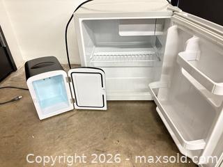 MaxSold Auction: Frigidaire 1.6 cu ft Mini Fridge & Admiral Thermoelectric Cooler (Lot of 2) - San Diego (California, USA) SELLER MANAGED Reseller Online Auction - Miramar Road