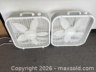 MaxSold Auction: Lasko 20-inch Box Fan, White (Set of 2) - San Diego (California, USA) SELLER MANAGED Reseller Online Auction - Miramar Road