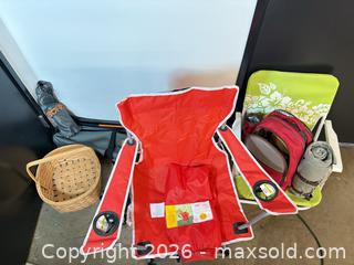 MaxSold Auction: Outdoor picnic/beach gear lot — folding camp chairs & accessories - San Diego (California, USA) SELLER MANAGED Reseller Online Auction - Miramar Road