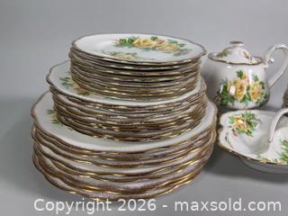 MaxSold Auction: ROYAL ALBERT “Tea Rose” Pattern China  - Toronto (Ontario, Canada) SELLER MANAGED Reseller Online Auction - Chesswood Drive