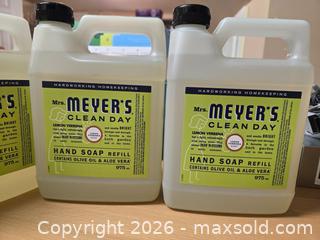 MaxSold Auction: Mrs Meyers Hand Soaps Lot of 4 Unopened - Toronto (Ontario, Canada) SELLER MANAGED Downsizing Online Auction - Mcadam Avenue
