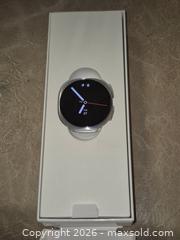 MaxSold Auction: Samsung Galaxy 8 40mm LTE Smartwatch in Box - Toronto (Ontario, Canada) SELLER MANAGED Downsizing Online Auction - Mcadam Avenue