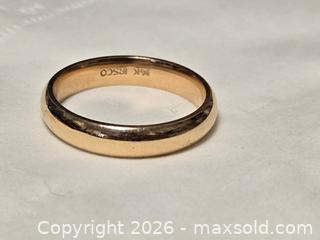 MaxSold Auction: Vintage 14K Gold Canadian IRSCO Band - Toronto (Ontario, Canada) SELLER MANAGED Downsizing Online Auction - Mcadam Avenue