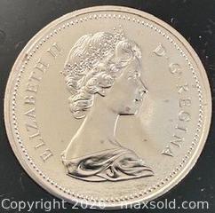 MaxSold Auction: 1972 Cdn. Silver Queen Elizabeth II Case Dollar  - Newmarket (Ontario, Canada) PARTNER MANAGED Reseller Online Auction - Walter Avenue