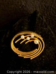 MaxSold Auction: 10k Gold and Cultured Pearl Brooch in original box - North Vancouver (British Columbia, Canada) SELLER MANAGED Moving Online Auction - Northlands Drive