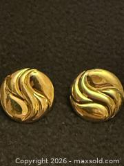 MaxSold Auction: 14K gold pierced earrings - North Vancouver (British Columbia, Canada) SELLER MANAGED Moving Online Auction - Northlands Drive