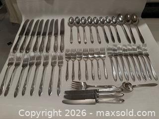 MaxSold Auction: Community Silver plate cutlery in hardwood box - North Vancouver (British Columbia, Canada) SELLER MANAGED Moving Online Auction - Northlands Drive