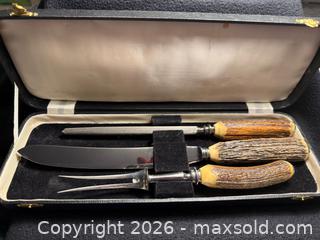 MaxSold Auction: Vintage English Antler handled carving set in original box - North Vancouver (British Columbia, Canada) SELLER MANAGED Moving Online Auction - Northlands Drive