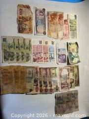 MaxSold Auction: World Paper Currency - North Vancouver (British Columbia, Canada) SELLER MANAGED Moving Online Auction - Northlands Drive