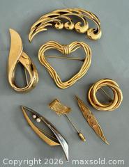 MaxSold Auction: (7) Vintage Costume Jewelry Brooches & Pin - Toronto (Ontario, Canada) PARTNER MANAGED Reseller Online Auction - Queen Street West