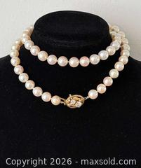 MaxSold Auction: Antique Pearl Necklace with 14K Yellow Gold Clasp - Marked  - Toronto (Ontario, Canada) PARTNER MANAGED Reseller Online Auction - Queen Street West