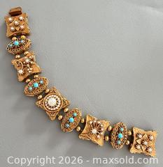 MaxSold Auction: * RARE * Vintage Signed Gold Tone Faux Pearls Turquoise Designer Bracelet By ART (Arthur Pepper) - Toronto (Ontario, Canada) PARTNER MANAGED Reseller Online Auction - Queen Street West
