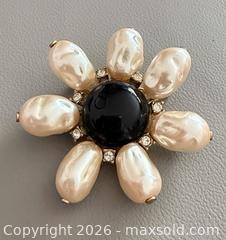 MaxSold Auction: * RARE * Vintage Signed Guy Laroche Brooch - Toronto (Ontario, Canada) PARTNER MANAGED Reseller Online Auction - Queen Street West