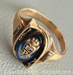 MaxSold Auction: Vintage 1975 Jostens High School Class 10K Yellow Gold Ring - Marked  - Toronto (Ontario, Canada) PARTNER MANAGED Reseller Online Auction - Queen Street West