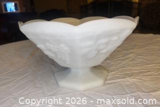 MaxSold Auction: Cool vintage white milk glass large foot pedestal bowl decor fruit bowl  - Warwick Township (Pennsylvania, USA) SELLER MANAGED Estate Sale Online Auction -  Crocker Lane