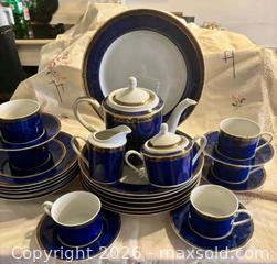 MaxSold Auction: Dinner Set 34 pieces Blue and Gold Green TOP CERAM 6 persons Fine China - Toronto (Ontario, Canada) SELLER MANAGED Downsizing Online Auction - Weston Road (CONDO)