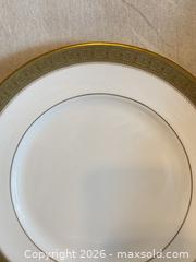 MaxSold Auction: Royal Doulton Belvedere H.5001 English Bone China Dinnerware, 17pc, Dinner Set  - Toronto (Ontario, Canada) SELLER MANAGED Downsizing Online Auction - Weston Road (CONDO)