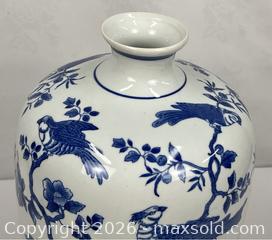 MaxSold Auction: Chinese Blue and White Vase - Campbell (California, USA) PARTNER MANAGED Estate Sale Online Auction - Dell Avenue