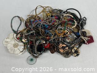 MaxSold Auction: Grab Bag Mystery Lot of Costume Jewelry - Campbell (California, USA) PARTNER MANAGED Estate Sale Online Auction - Dell Avenue