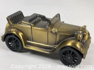 MaxSold Auction: Lot of 4 Die-Cast Metal Automobile Coin Banks and More - Campbell (California, USA) PARTNER MANAGED Estate Sale Online Auction - Dell Avenue