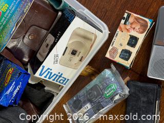 MaxSold Auction: Vintage Cameras - Hamilton (Ontario, Canada) SELLER MANAGED Estate Sale Online Auction - Gertrude Street