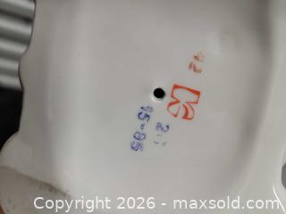 MaxSold Auction: Vintage Ukranian Porcelain Teapot, Hand-Painted Floral - Hamilton (Ontario, Canada) SELLER MANAGED Reseller Online Auction - East Avenue North